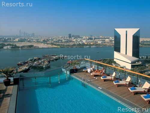 Hilton Dubai Creek 26